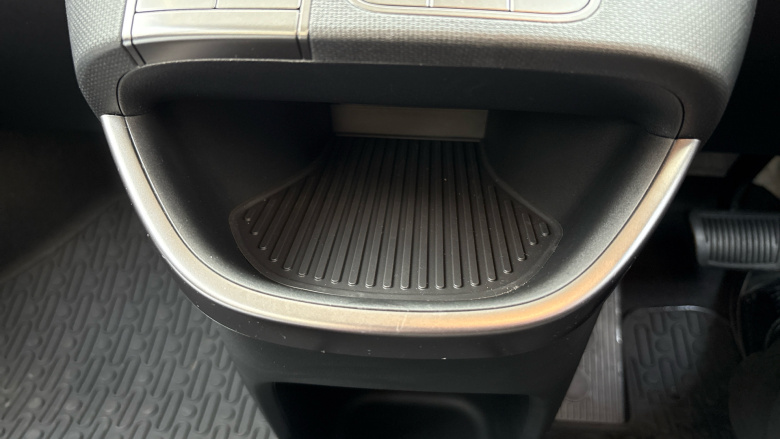 Hyundai INSTER 85kW 01 49kWh 5dr Auto Electric Hatchback